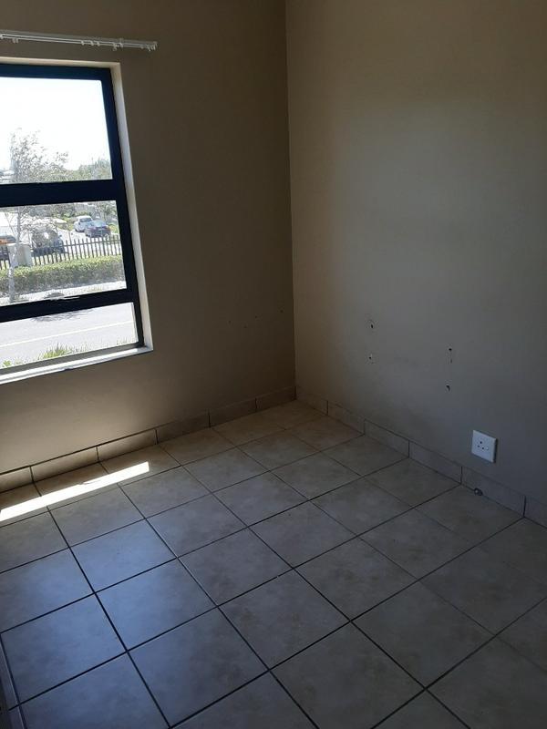 To Let 2 Bedroom Property for Rent in Burgundy Estate Western Cape